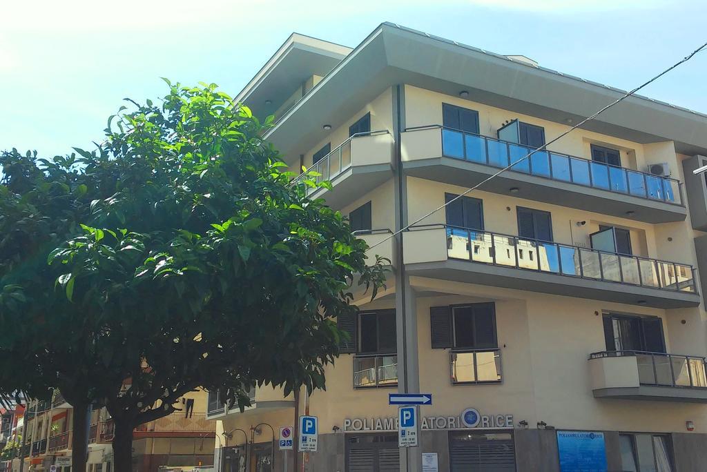 Nerissa Holiday Apartment ميلاتسو المظهر الخارجي الصورة